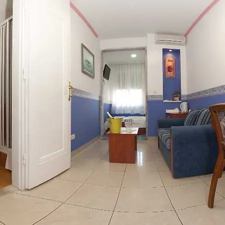 Hotel Sobe Cikes 2*